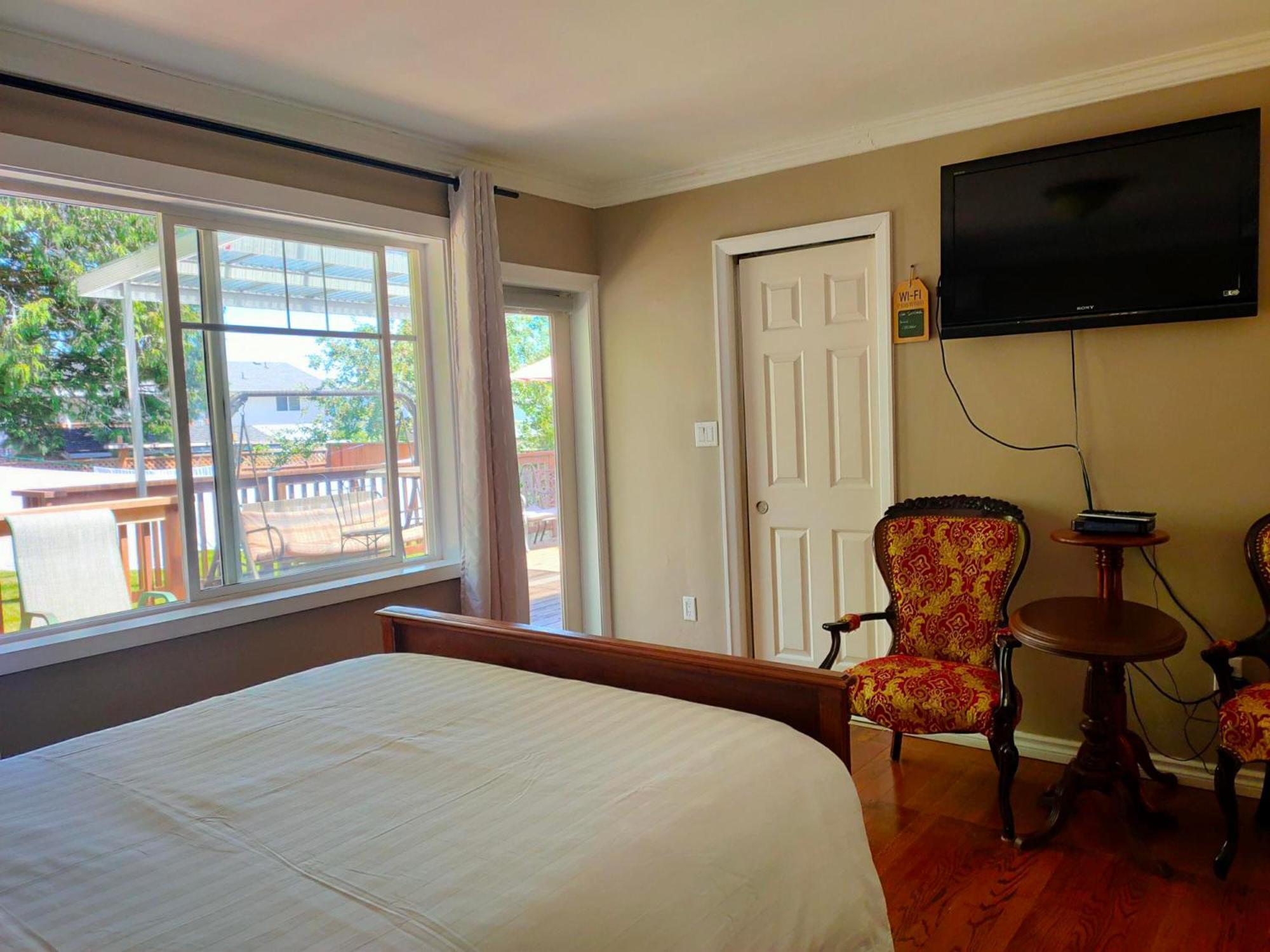 Semi Centre House Hotel White Rock Ngoại thất bức ảnh