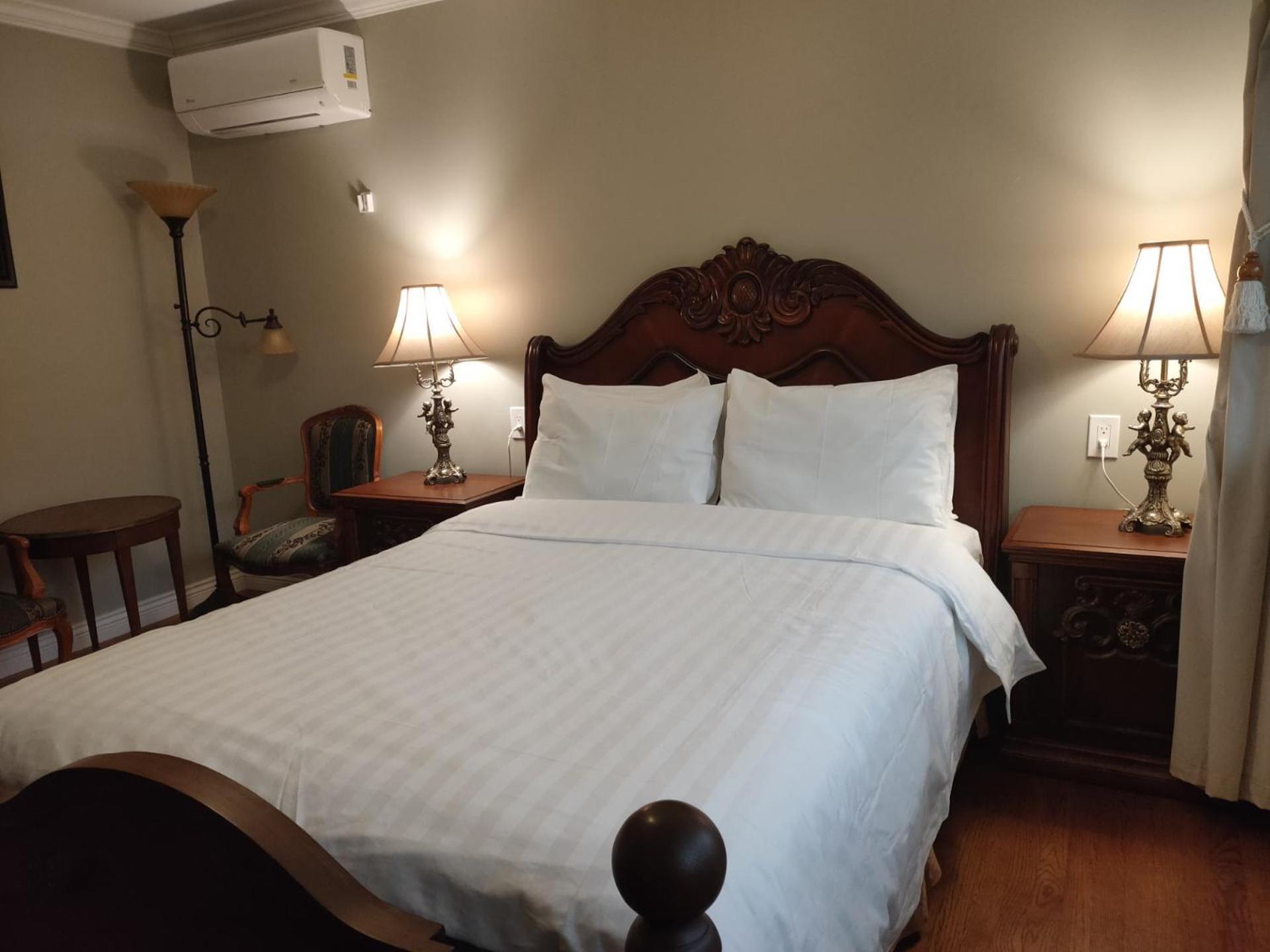 Semi Centre House Hotel White Rock Ngoại thất bức ảnh